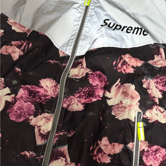 EUC Supreme Floral Reflective Windbreaker - Picture 5 of 7